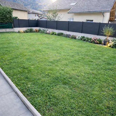 Bed & Breakfast Aux Pieds Des Montagnes Saint-Michel-de-Maurienne